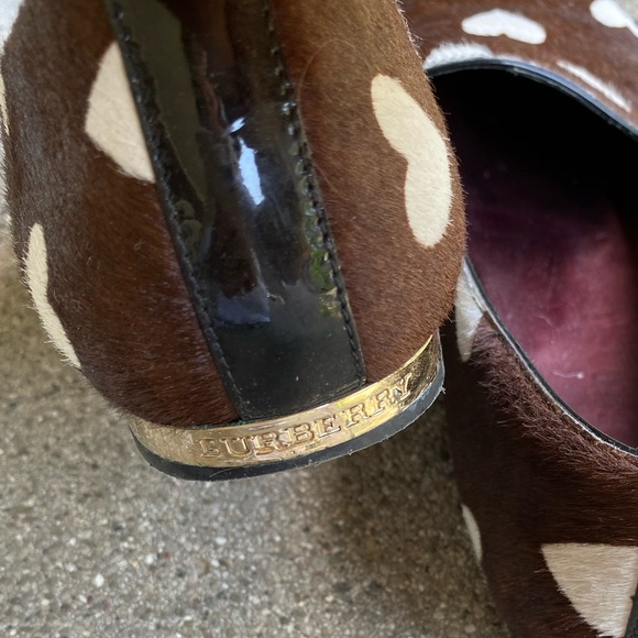 Burberry Brown Pony Hair Heart Loafers - 37 - Picture 8 of 12